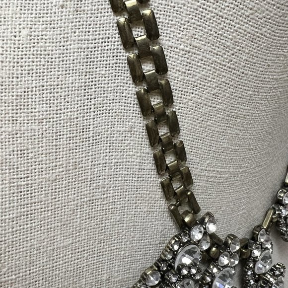 Unusual rhinestone necklace, antique gold metal, eye catching - Picture 4 of 9